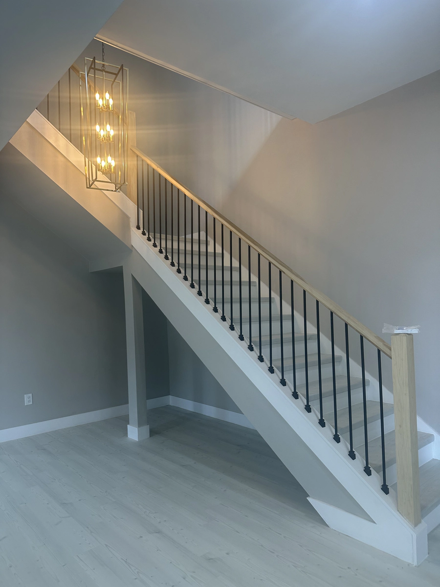 Finished Central Florida room with smooth painted walls by Guy A Remodeling