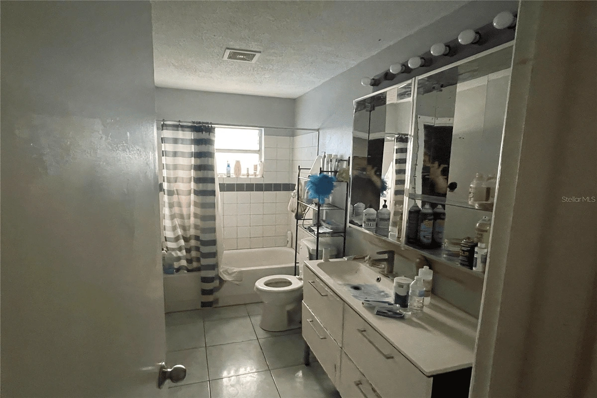 Lakeland ranch kitchen and bath before remodeling