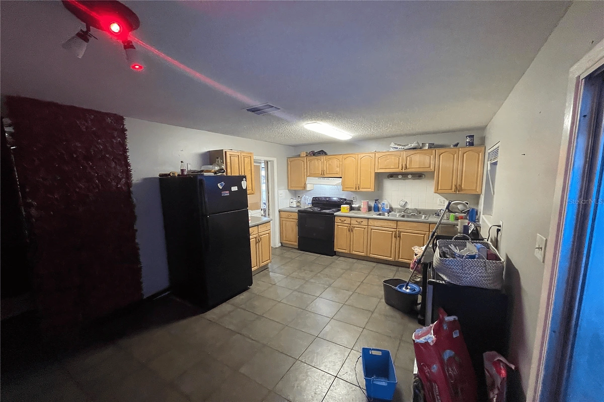 Lakeland ranch kitchen and bath before remodeling
